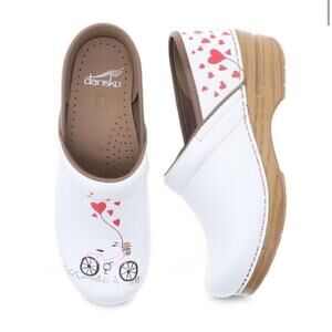 Dansko Twin Pro leather bicycle clogs 39